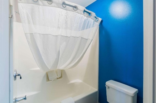 Quality Inn Harrisonburg I-81 image 13