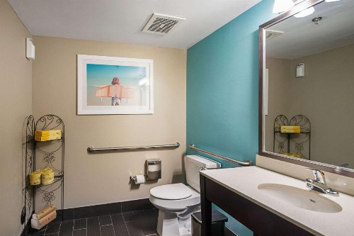 Quality Inn Harrisonburg I-81 image 30