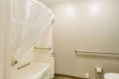 Quality Inn Harrisonburg I-81 image 31