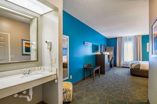 Quality Inn Harrisonburg I-81 image 32