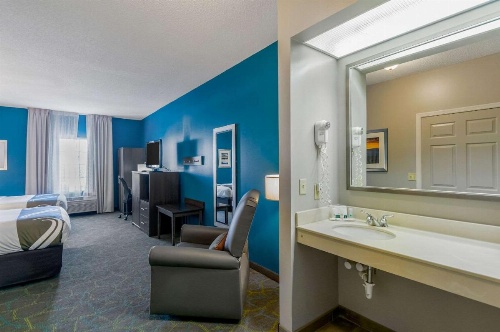 Quality Inn Harrisonburg I-81 image 35